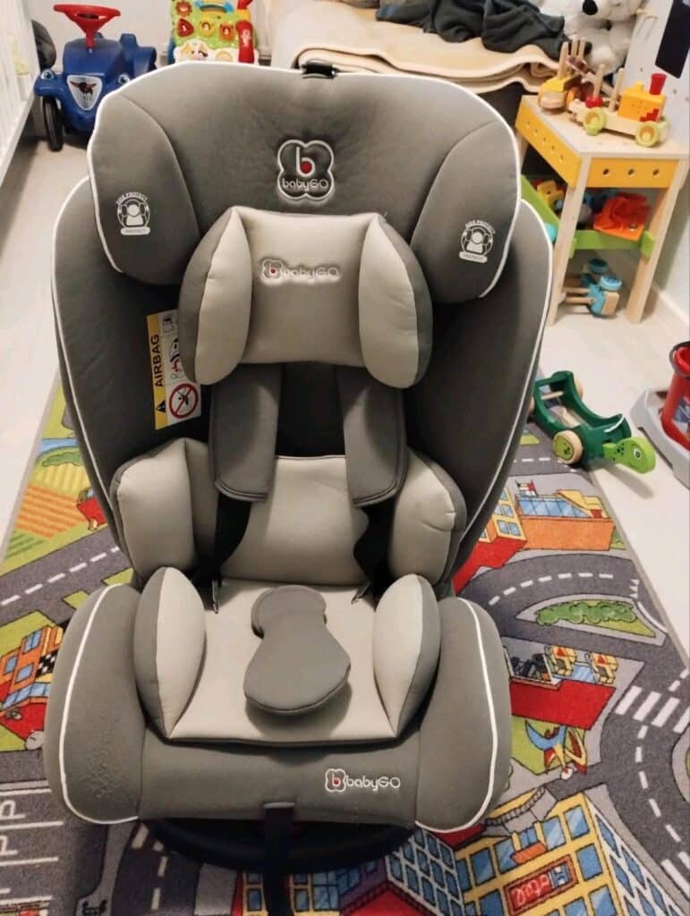 BabyGO Nova 360°Rotation Autokindersitz Test